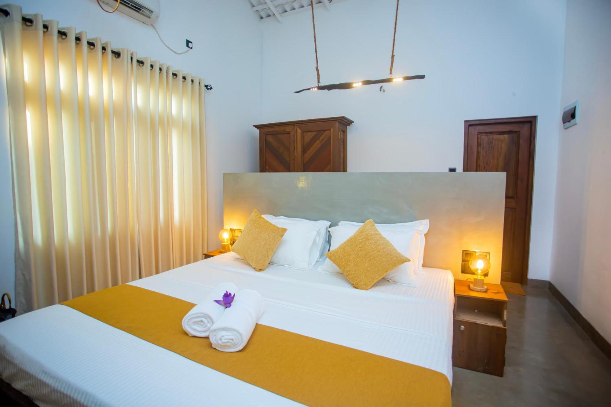 Aki Luna Lagoon Resort Hikkaduwa Dış mekan fotoğraf