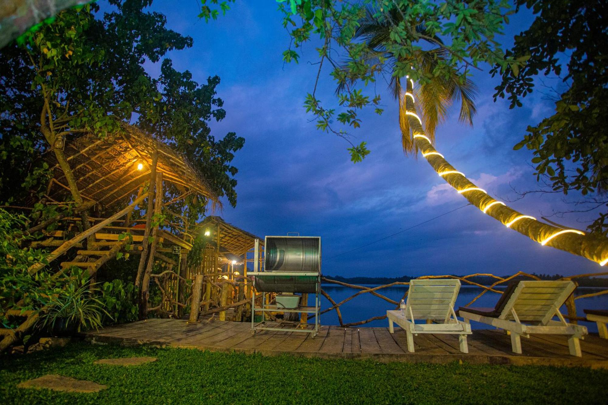Aki Luna Lagoon Resort Hikkaduwa Dış mekan fotoğraf